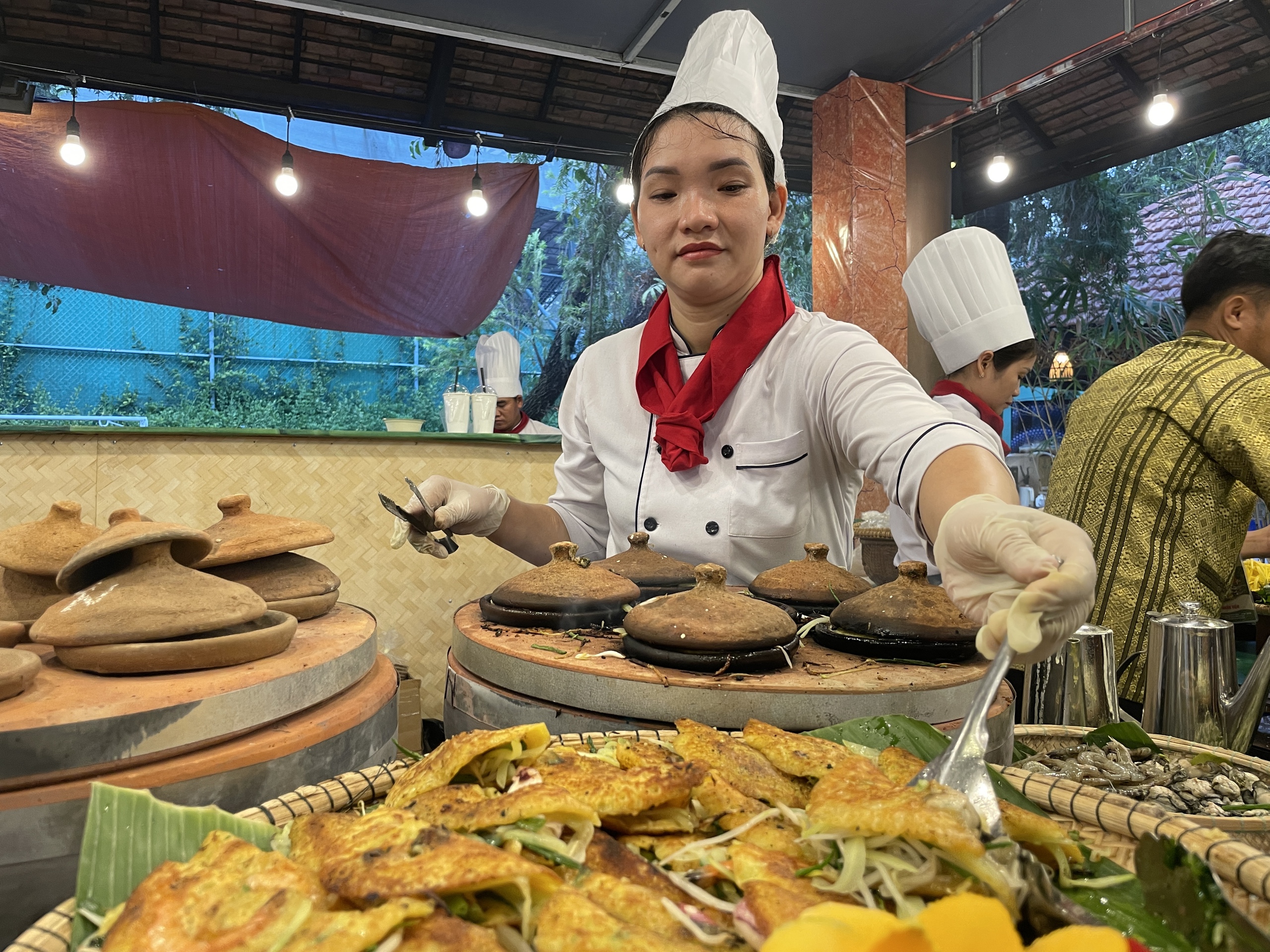 Người Sài Gòn nườm nượp đi thưởng thức đặc sản 3 miền tại Lễ hội Văn hóa ẩm thực, món ngon- Ảnh 10.