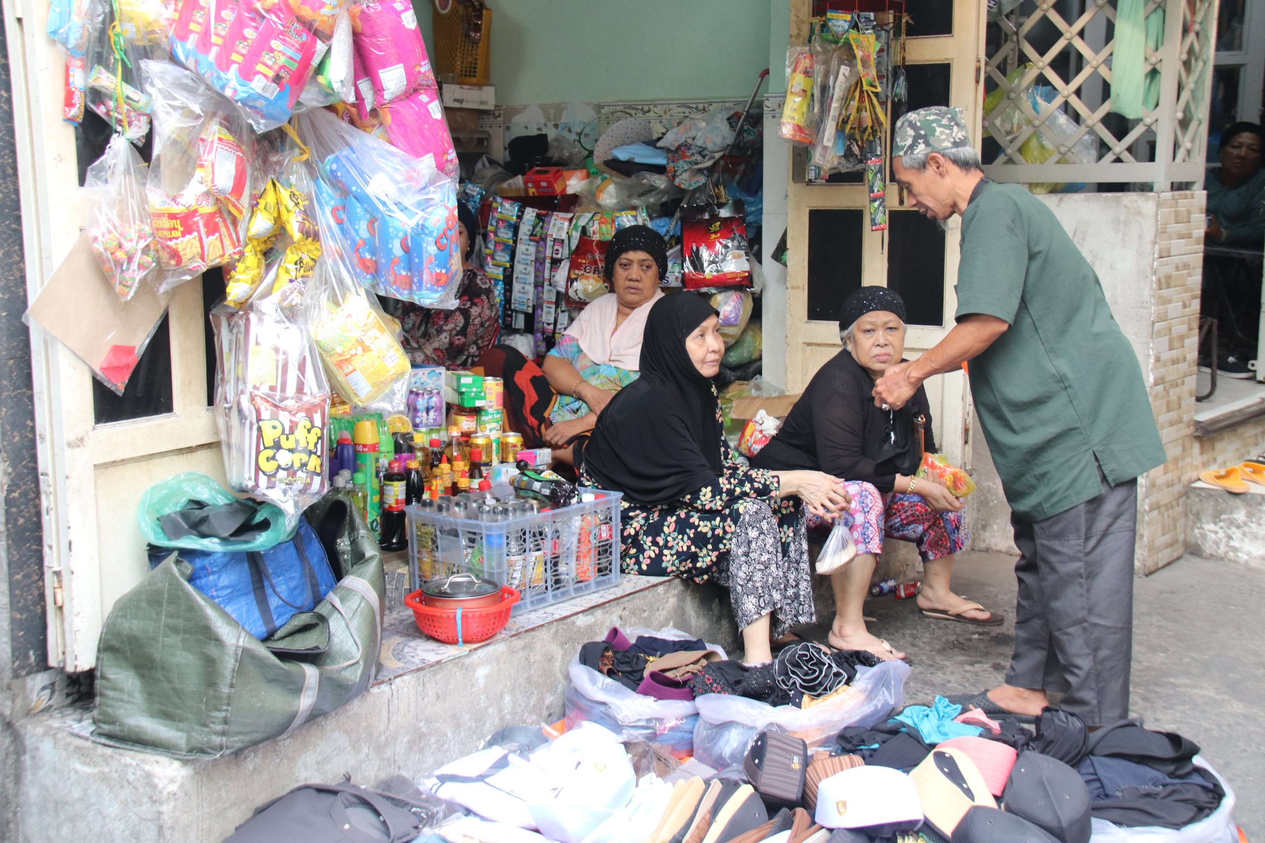 Khám phá khu chợ đặc biệt mùa lễ Ramadan của người đạo Hồi giữa lòng TP.HCM- Ảnh 7.
