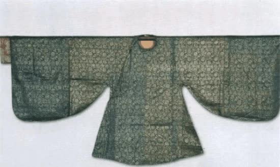 Trang phục của người cổ đại Trung Quốc không hề có túi, vậy họ đựng đồ như thế nào?- Ảnh 2.