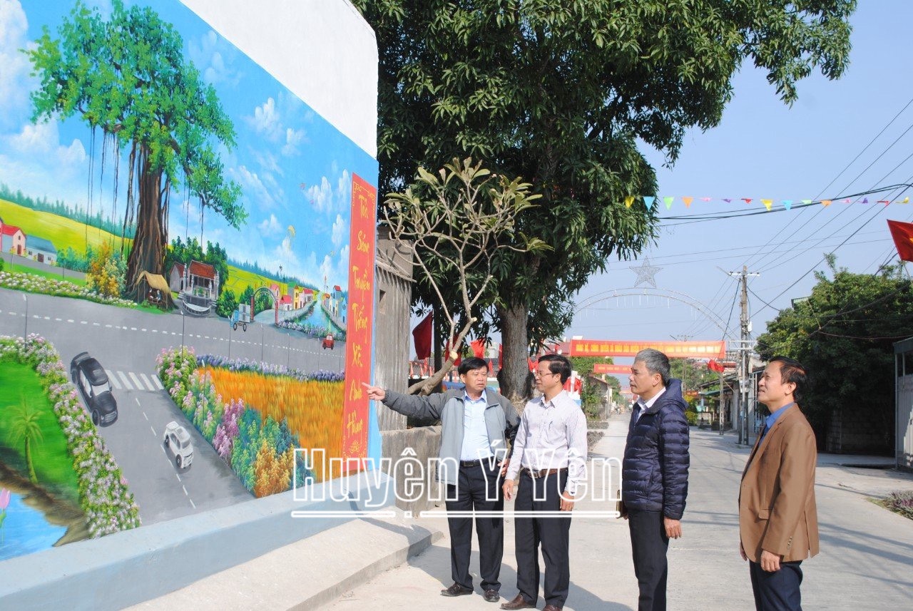 Một huyện ở Nam Định mà xã nào cũng có đường hoa nông thôn mới, có triền đê nở hoa đẹp như phim- Ảnh 2.
