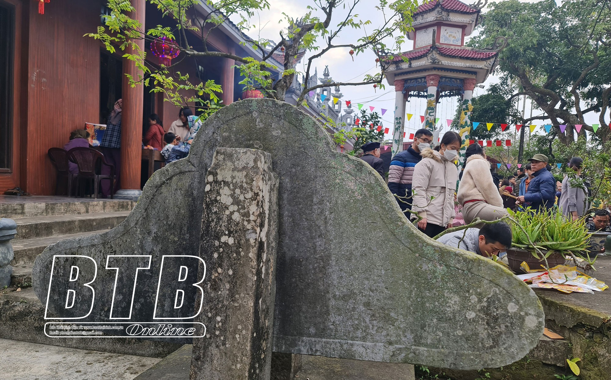 Đây là chợ làng họp sớm nhất trong năm ở Thái Bình, cả năm họp chỉ 1 phiên, họp ngay giữa sân chùa cổ- Ảnh 7.