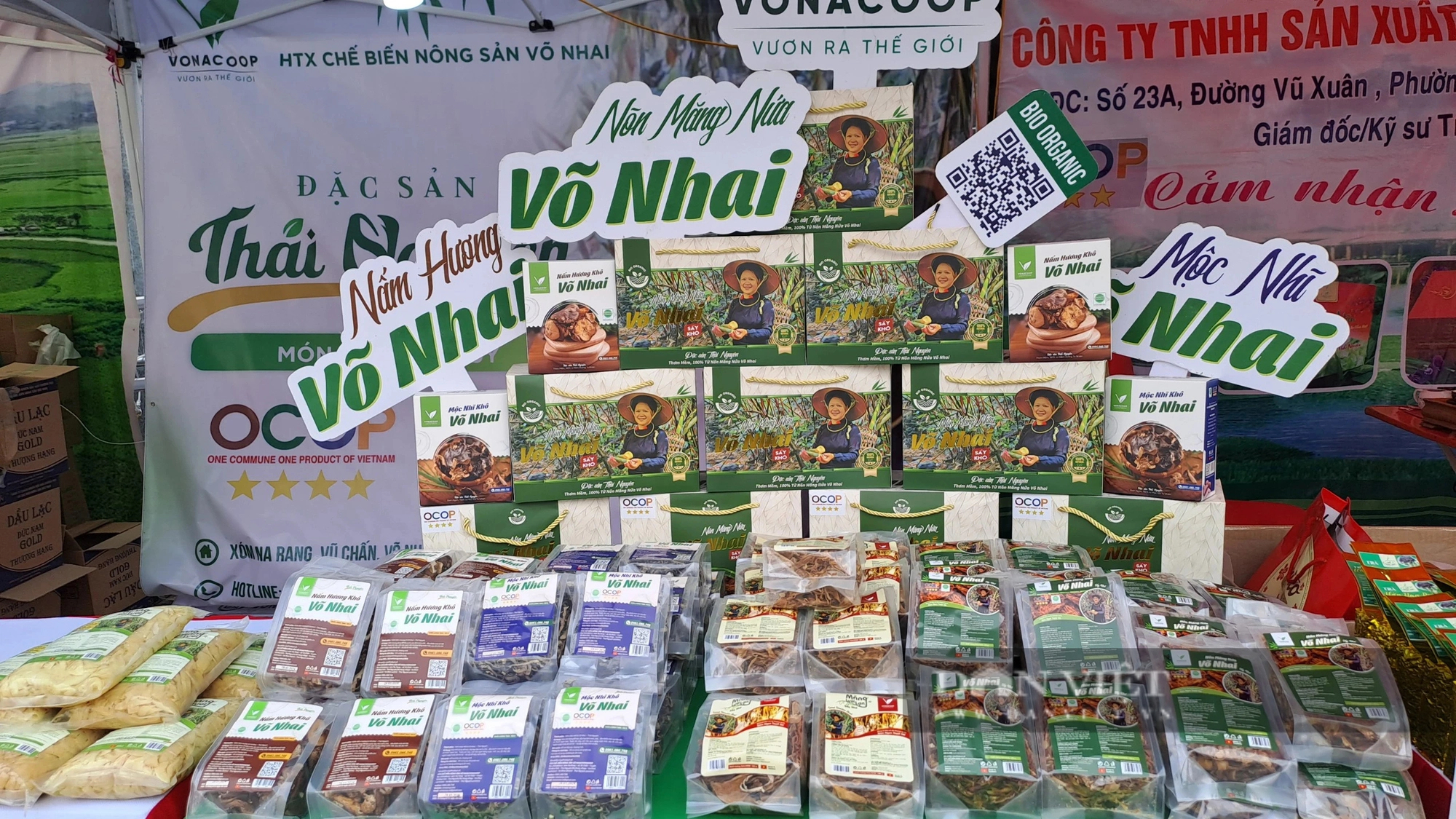 Thái Nguyên muốn đưa các sản phẩm OCOP vào chuỗi siêu thị Vincom Plaza- Ảnh 2.
