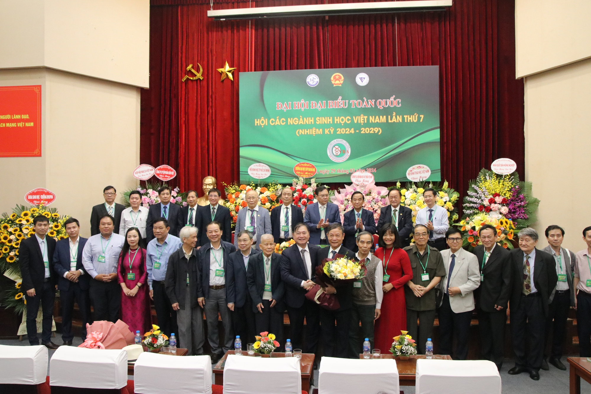 Đại hội Hội các ngành Sinh học Việt Nam lần thứ VII (nhiệm kỳ 2024- 2029): GS.TS Lê Trần Bình tái cử Chủ tịch Hội- Ảnh 6.