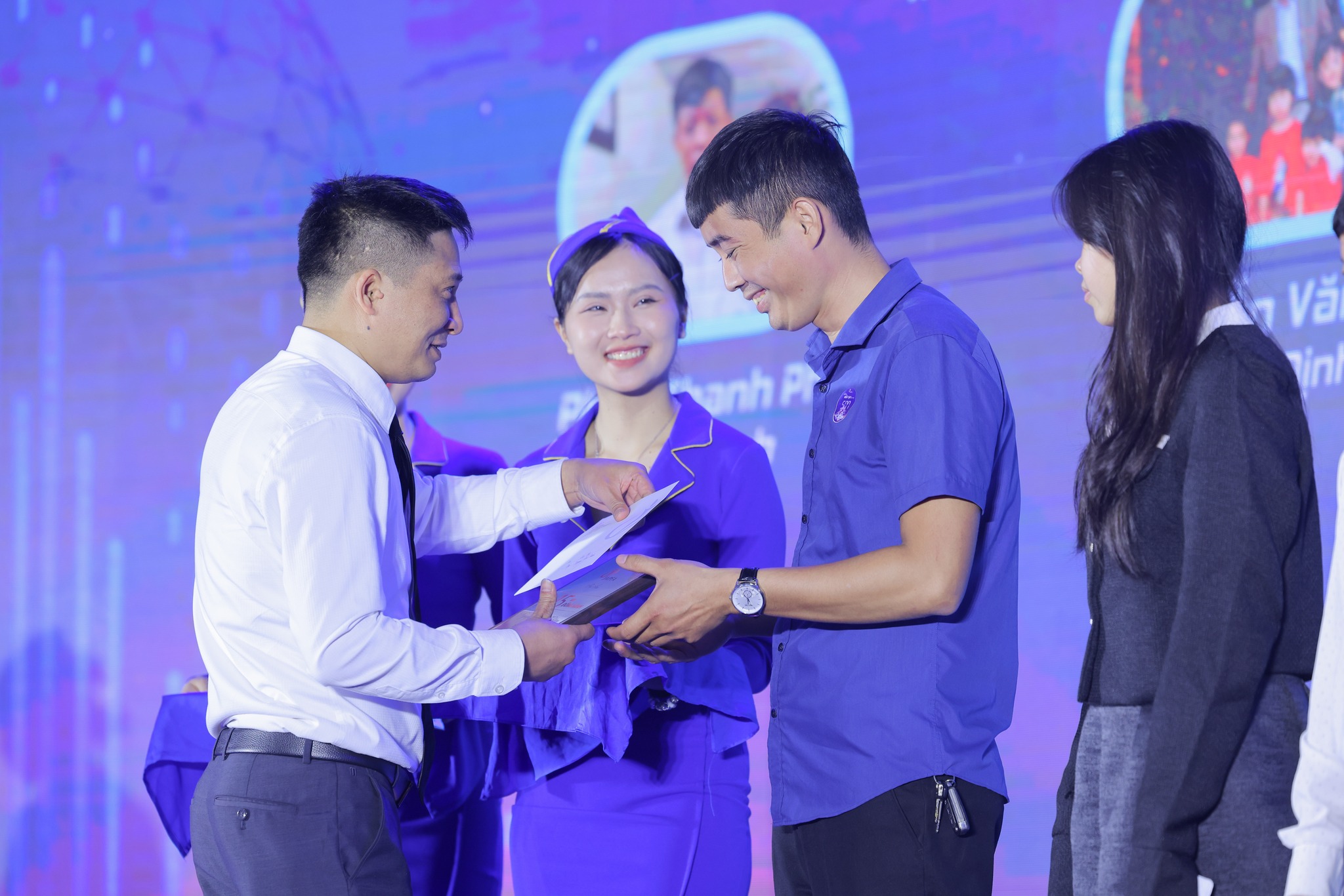Japfa Việt Nam tri ân hơn 300 đối tác kinh doanh, tặng vàng cho khách hàng lớn- Ảnh 2.