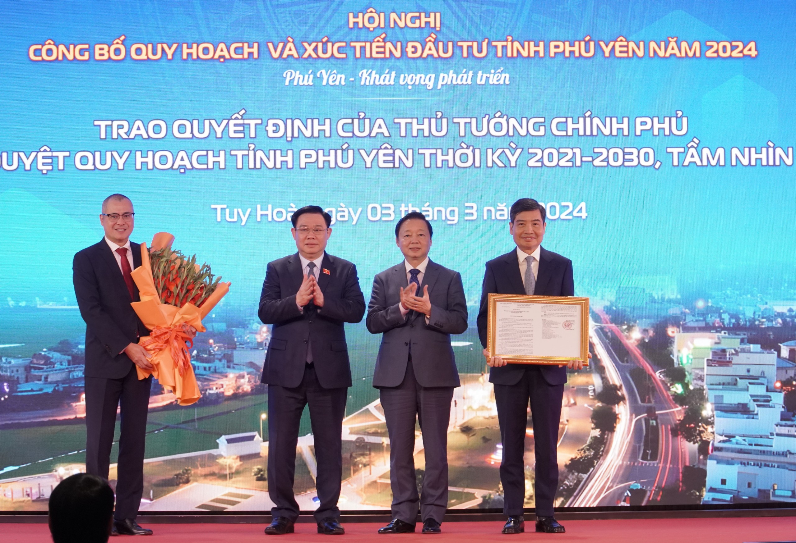 Phó Thủ tướng Trần Hồng Hà: Phú Yên phải trở thành địa chỉ đáng đầu tư, cống hiến, trải nghiệm- Ảnh 1.