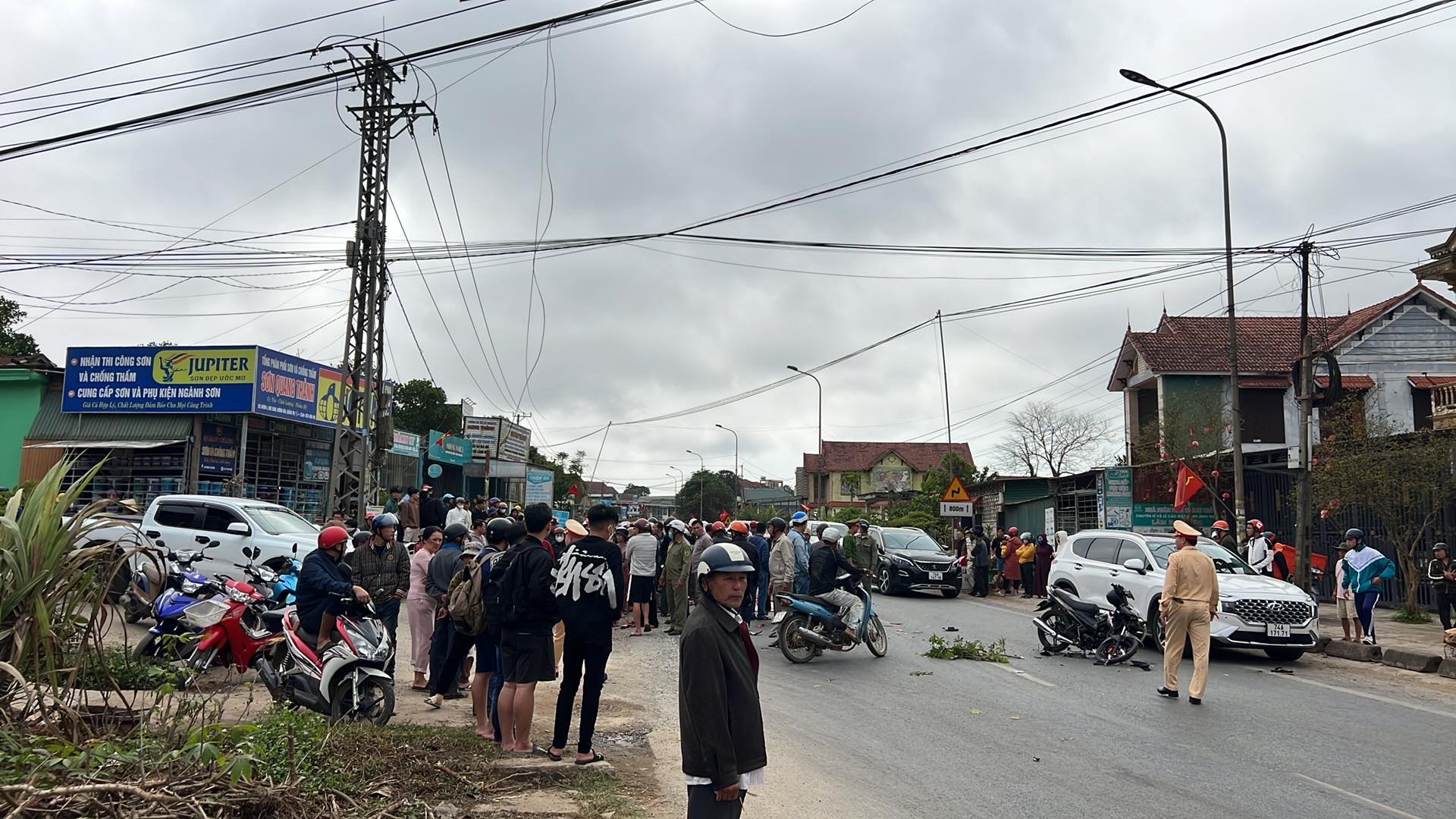 Tai nạn giao thông ở Quảng Trị khiến 2 người thương vong- Ảnh 1.