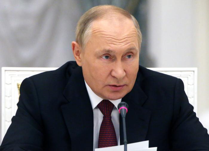 Người phát ngôn Điện Kremlin nói về nước mắt của ông Putin- Ảnh 1.
