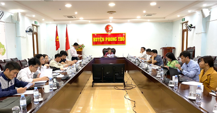 Phong Tho district implements social insurance and health insurance policies well