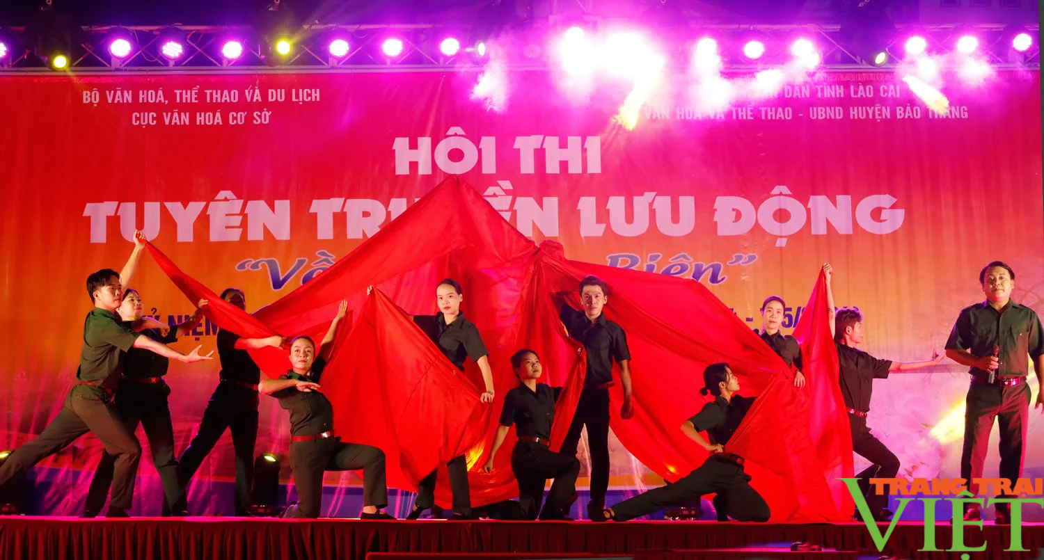Tưng bừng hội thi "Về với Điện Biên" ở một huyện của Lào Cai, thu hút hàng nghìn khán giả- Ảnh 7.