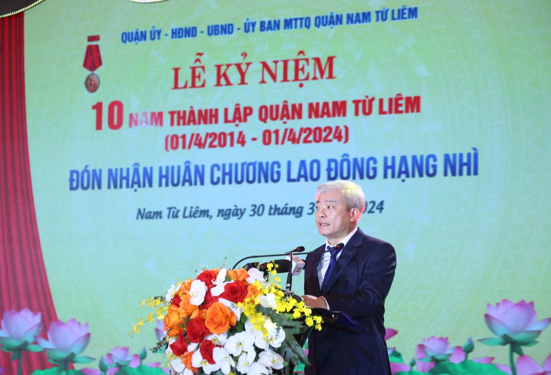 Hà Nội: Quận Nam Từ Liêm kỷ niệm 10 năm thành lập, đón nhận Huân chương Lao động hạng Nhì- Ảnh 2.