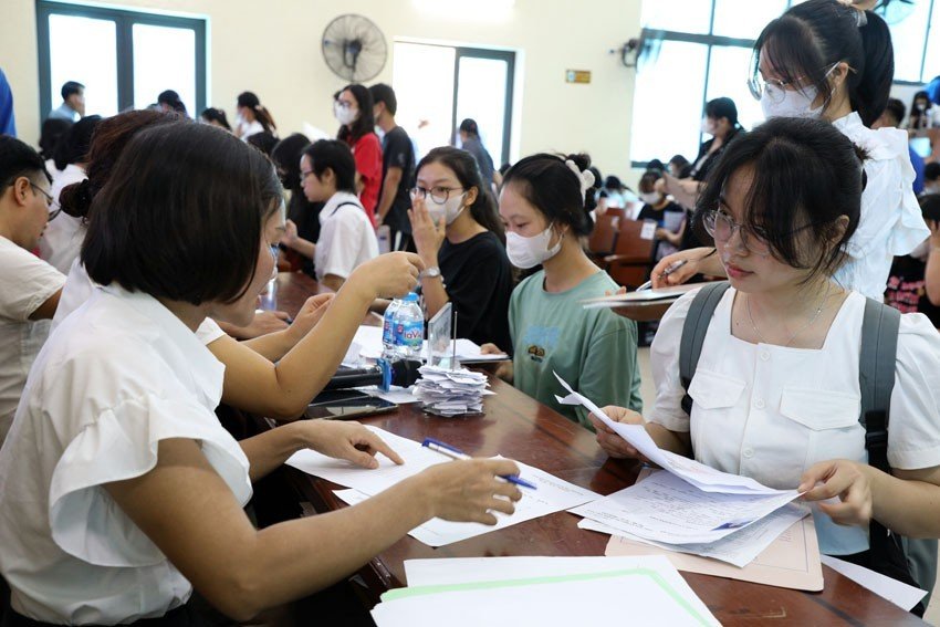 Các trường xét học bạ năm 2024 ở Hà Nội mới nhất, thí sinh không nên bỏ lỡ- Ảnh 1.