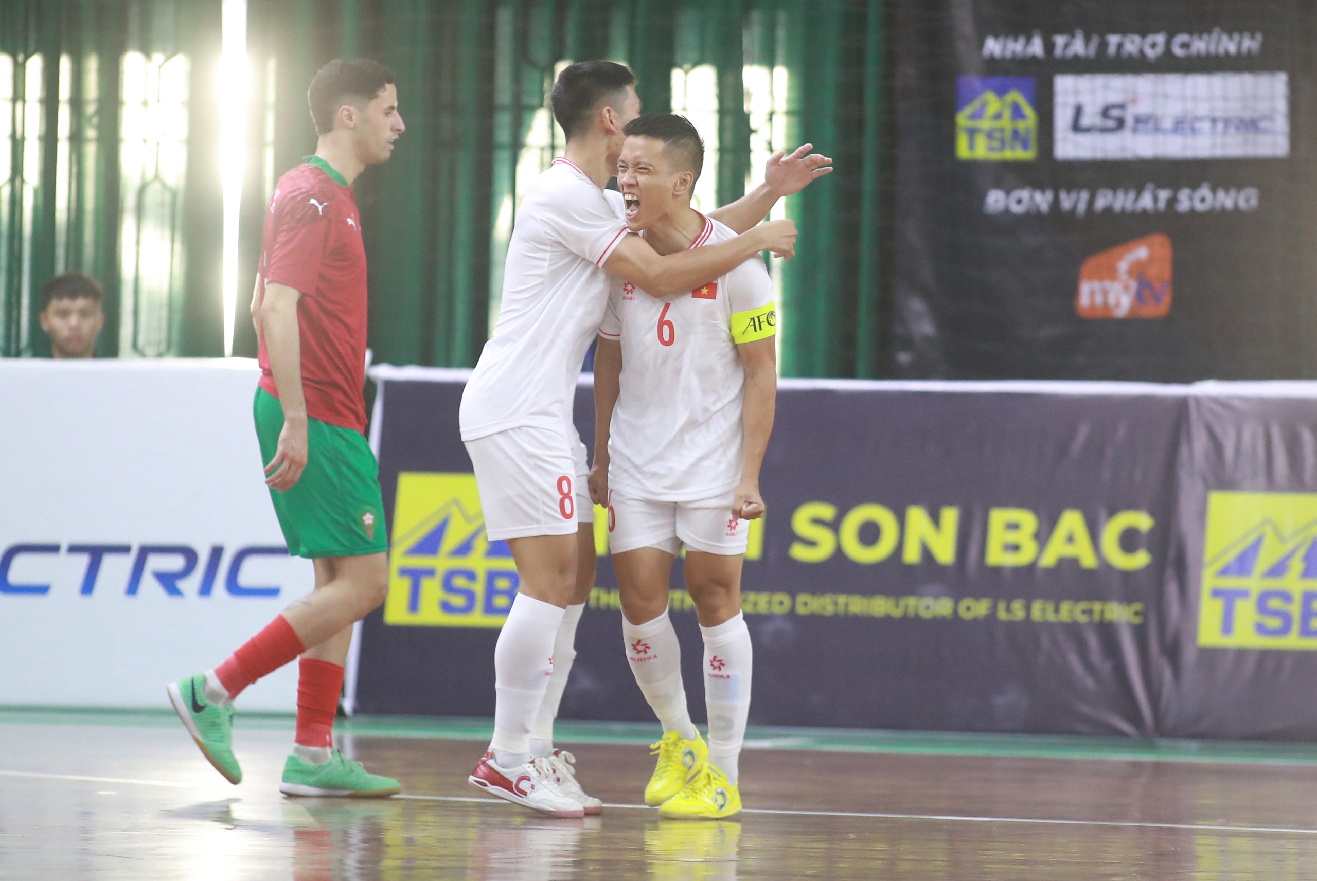 ĐT futsal Việt Nam suýt thắng nhà vô địch châu Phi - Ảnh 2.