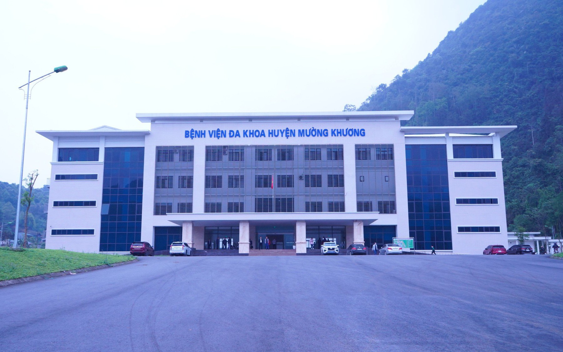 Đưa vào hoạt động cơ sở mới Bệnh viện Đa khoa huyện biên giới Lào Cai