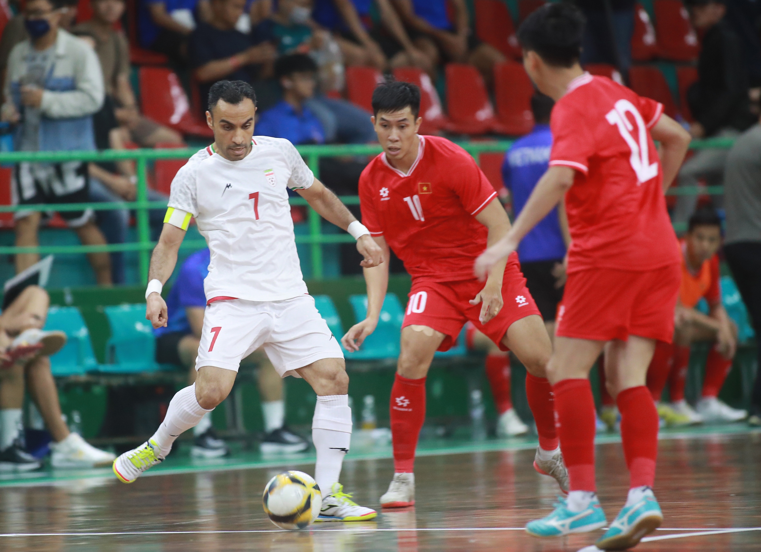 Gặp đội số 1 châu Á, ĐT futsal Việt Nam không thể gây bất ngờ - Ảnh 1.