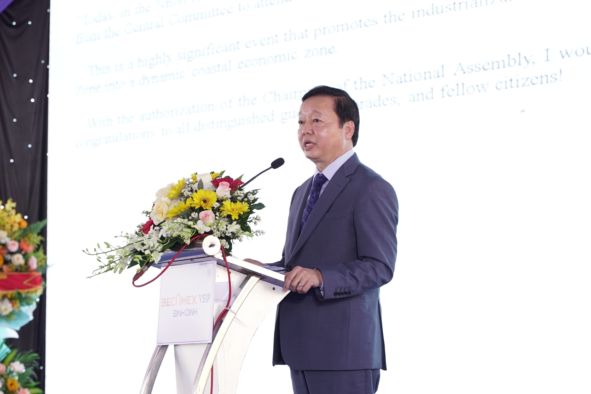 Chủ tịch tỉnh kêu gọi đầu tư tại lễ khánh thành khu công nghiệp, đô thị hơn 7.500 tỷ ở Bình Định- Ảnh 2.
