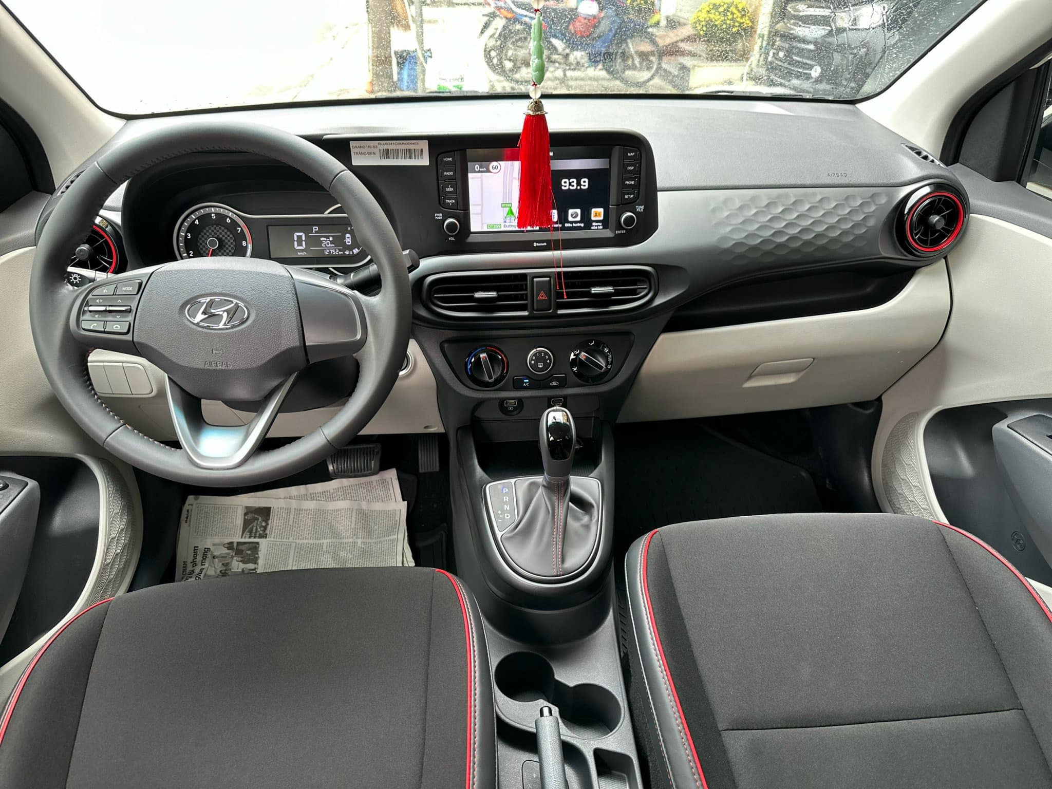 Hyundai Grand i10 sedan lướt giảm giá rẻ bất ngờ- Ảnh 4.