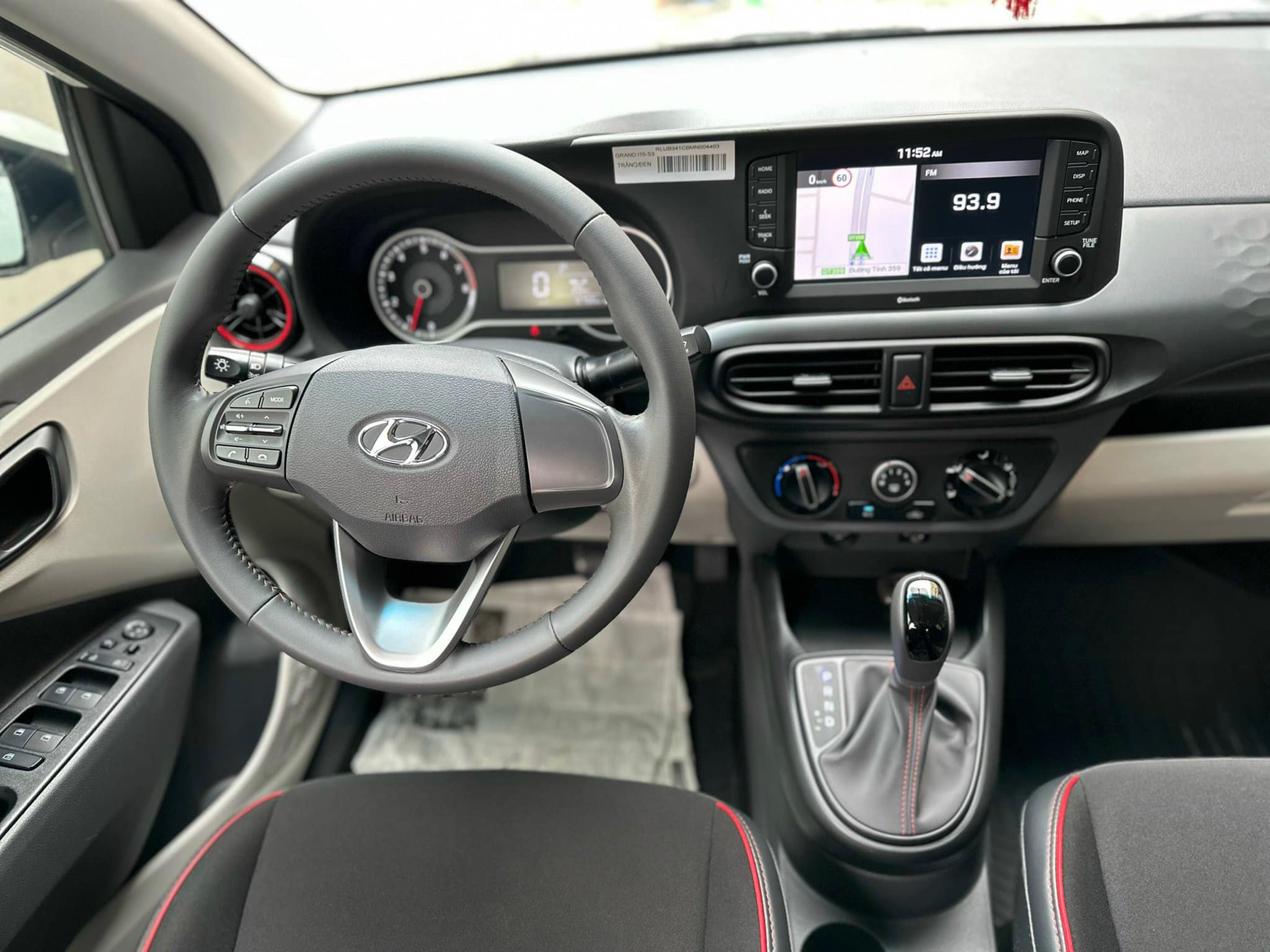 Hyundai Grand i10 sedan lướt giảm giá rẻ bất ngờ- Ảnh 5.