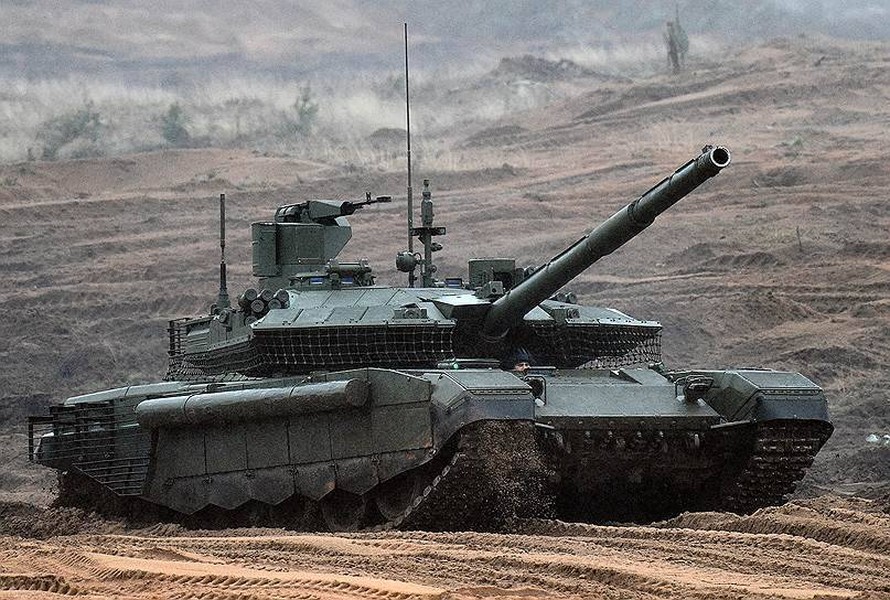 Xe tăng T-90M đứng vững sau hàng loạt đòn tấn công của FPV Ukraine- Ảnh 6.