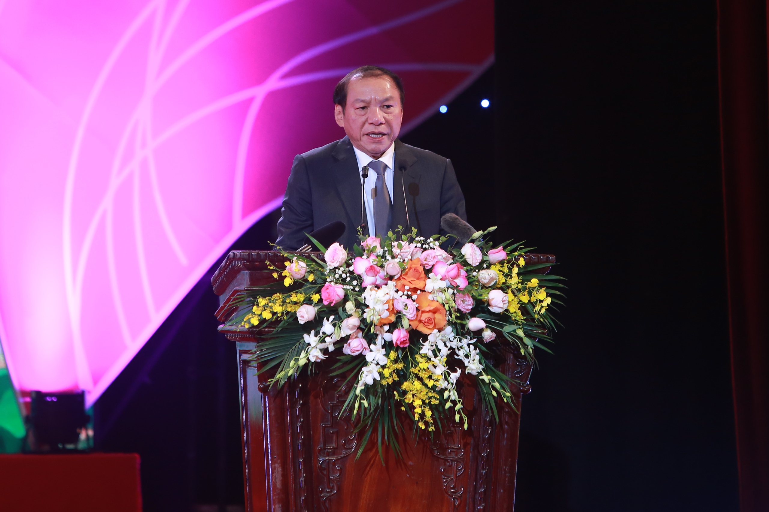 Hình ảnh Chủ tịch nước Võ Văn Thưởng trao tặng danh hiệu NSND, NSƯT lần thứ 10- Ảnh 13.