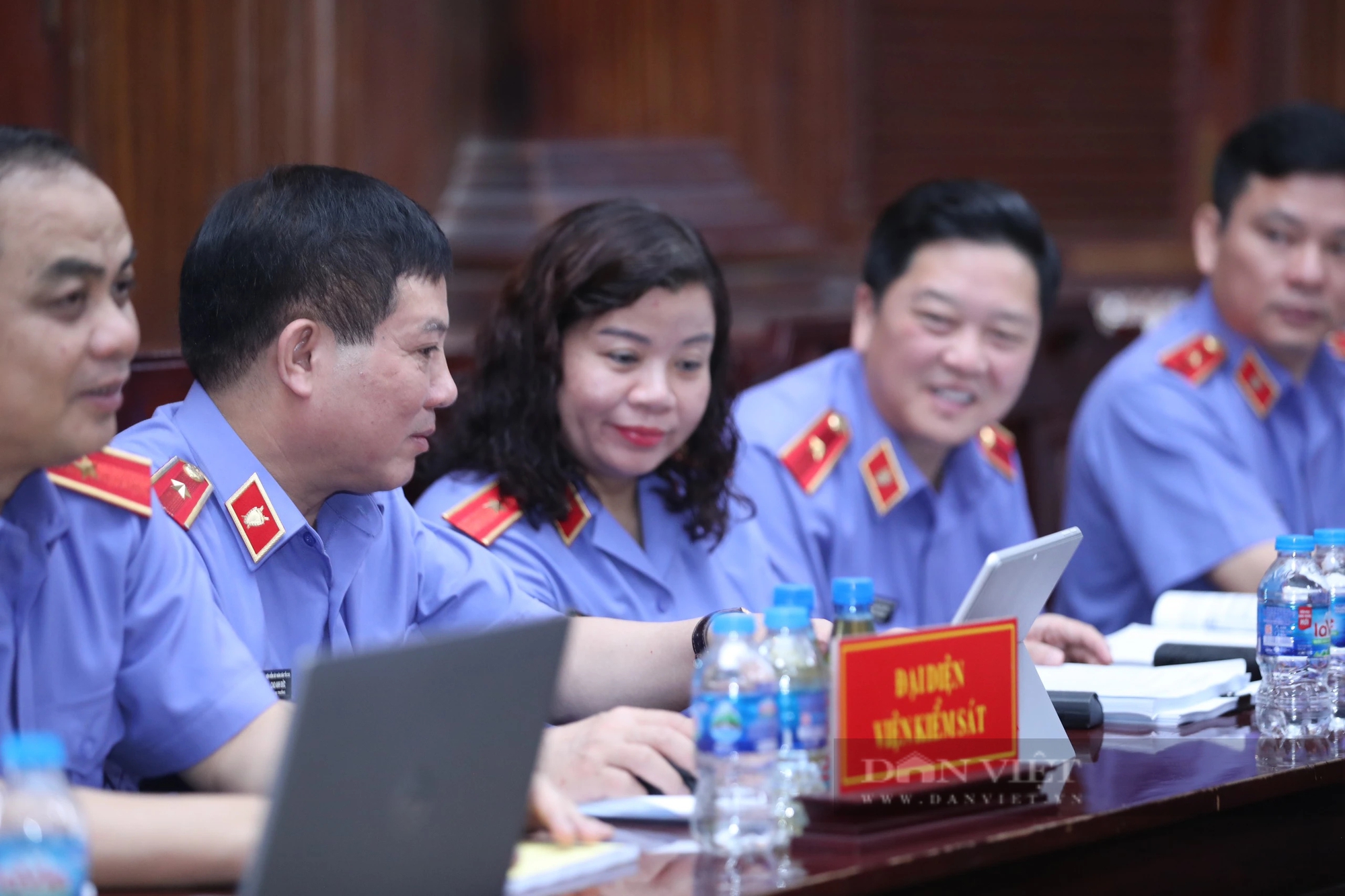 Vụ Vạn Thịnh Phát: Hình ảnh bà Trương Mỹ Lan và các bị cáo khi nghe công bố bản cáo trạng- Ảnh 6.