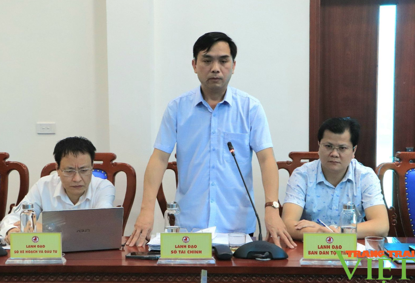 UBND tỉnh Lai Châu và huyện Nậm Nhùn bàn giải pháp triển khai thực hiện lĩnh vực văn hóa - xã hội- Ảnh 3.
