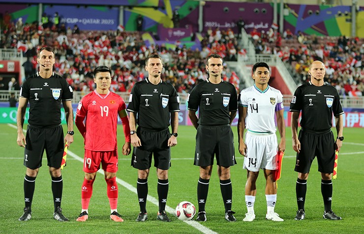 ĐT Indonesia triệu tập 10 cầu thủ nhập tịch đấu ĐT Việt Nam: Cầu thủ nội lên tuyển cho “đủ mâm"- Ảnh 2.
