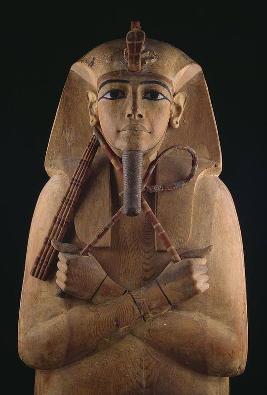Giải mã bức tượng tạc pharaoh Ai Cập ngồi trong lòng “người lạ"- Ảnh 9.