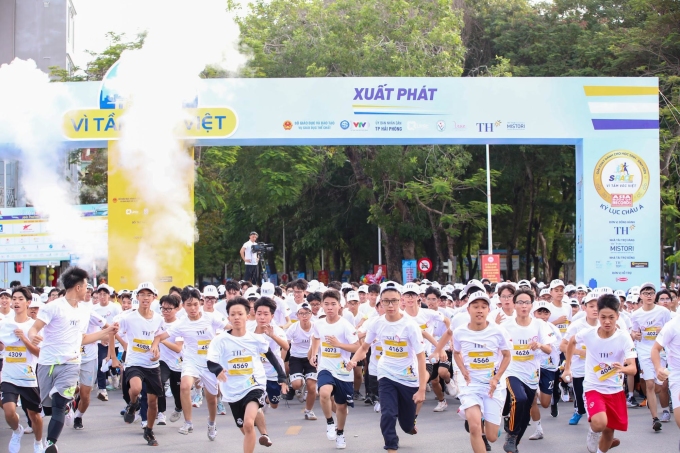 Tập đoàn TH tiếp tục đồng hành cùng giải chạy học đường lớn nhất châu Á tại Thừa Thiên- Huế với 15.000 HSSV tham gia- Ảnh 2.