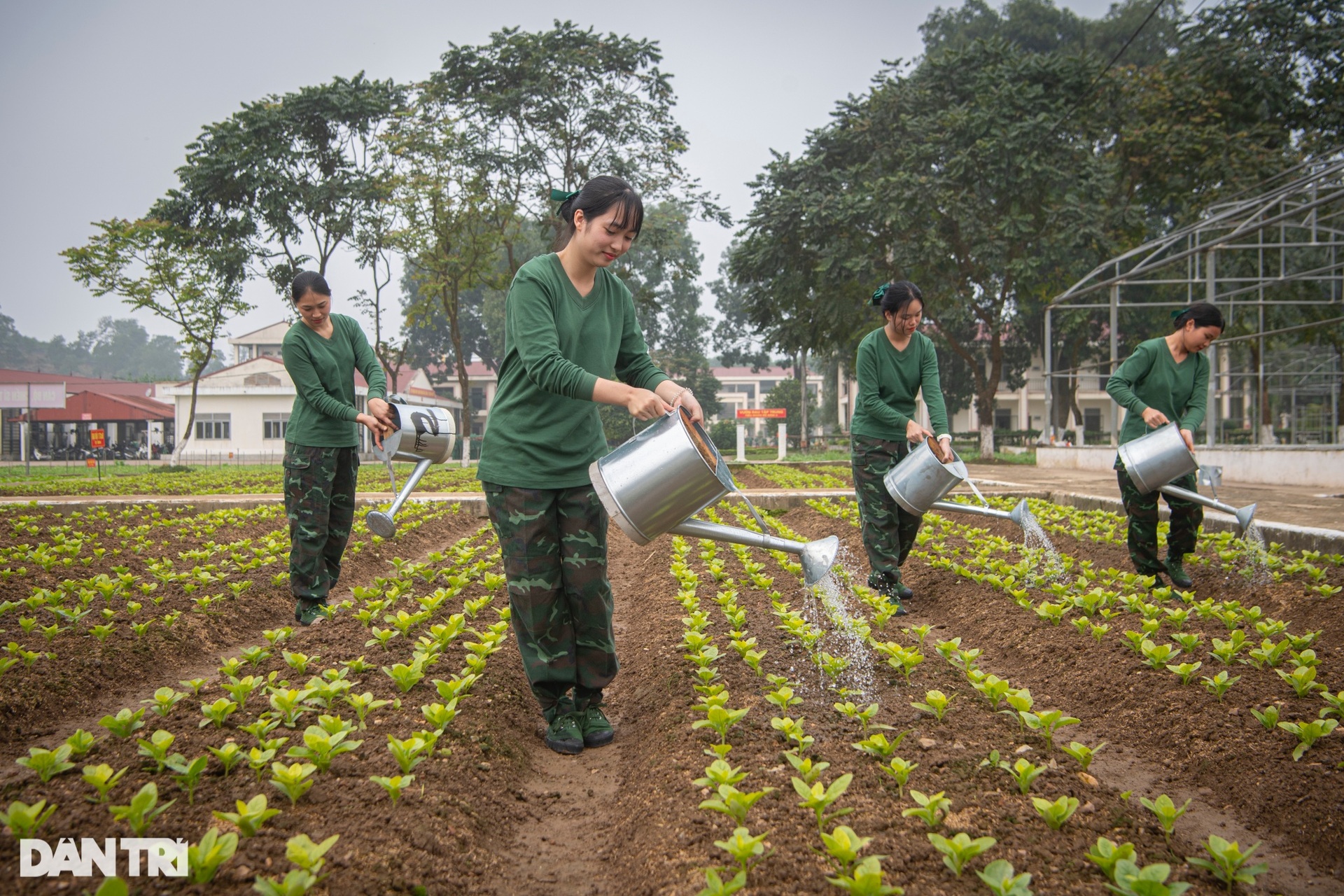 Lời chúc 8/3 của mẹ và sinh nhật đáng nhớ của nữ tân binh Bộ Tư lệnh Thủ đô- Ảnh 11.