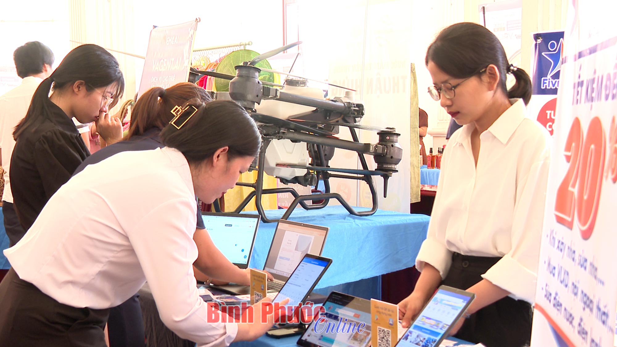 Khai mạc chuỗi sự kiện Techfest Bình Phước 2023- Ảnh 1.