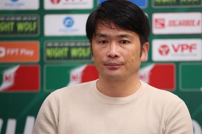 Tuấn Hải bị triệt hạ, HLV Nhật Bản của Hà Nội FC nói điều chua chát- Ảnh 1.
