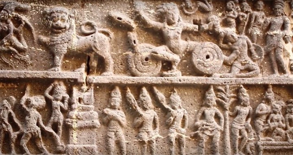 Cận cảnh ngôi đền cổ 1.200 năm tuổi được chạm khắc từ một khối đá khổng lồ- Ảnh 10.