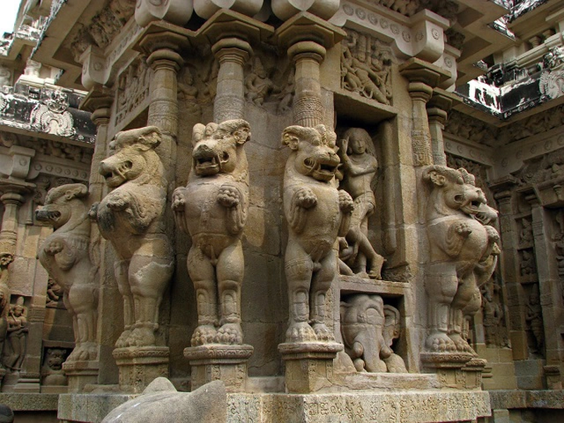 Cận cảnh ngôi đền cổ 1.200 năm tuổi được chạm khắc từ một khối đá khổng lồ- Ảnh 7.
