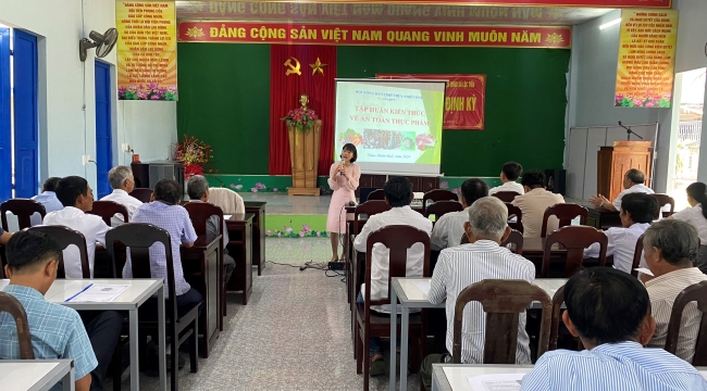 Thừa Thiên Huế: Tập huấn an toàn vệ sinh thực phẩm cho hàng trăm hội viên nông dân - Ảnh 1.