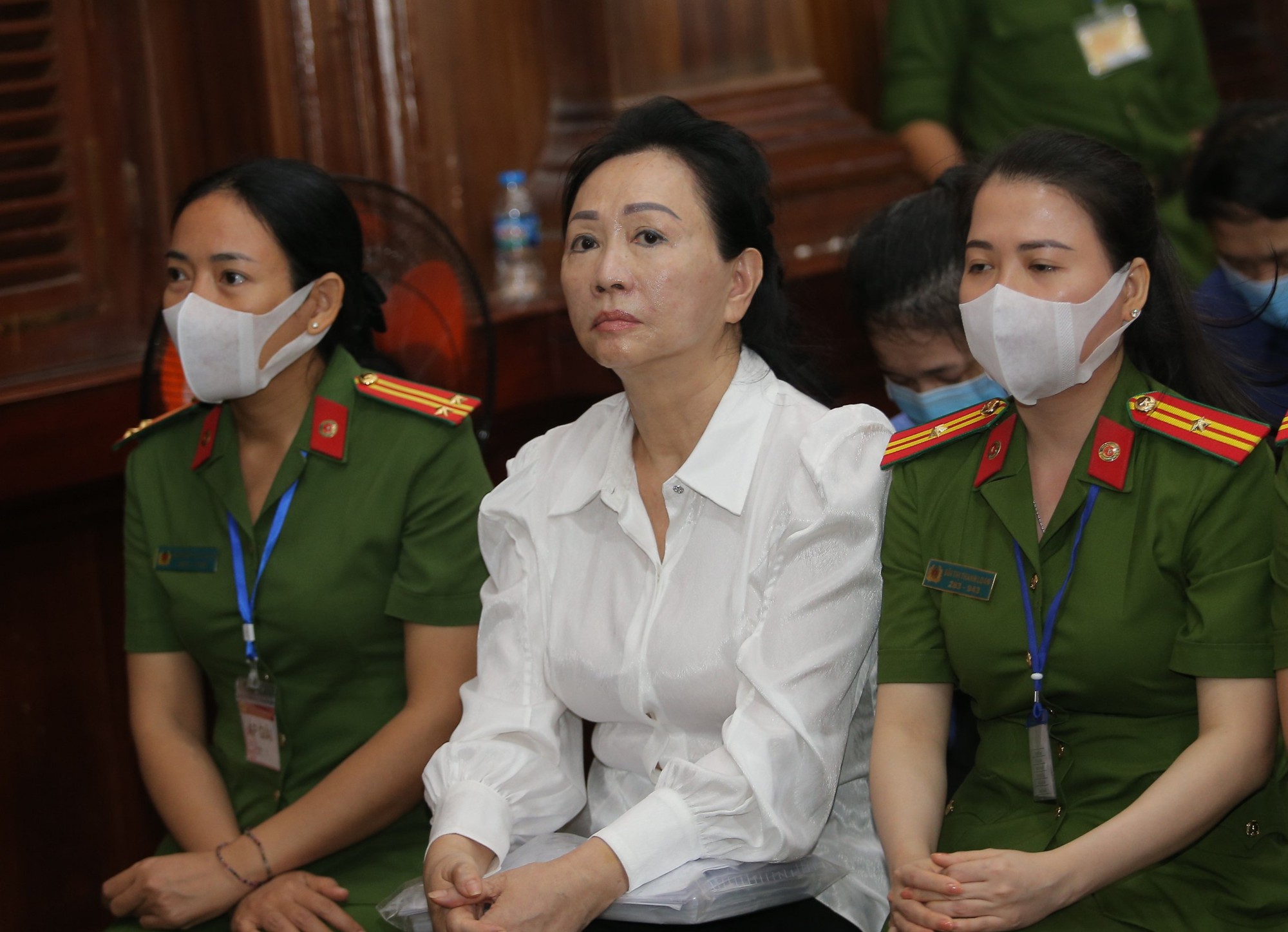 Nhân viên SCB, Tập đoàn Vạn Thịnh Phát thực hiện hành vi phạm tội có tổ chức, giúp sức cho Trương Mỹ Lan- Ảnh 1.