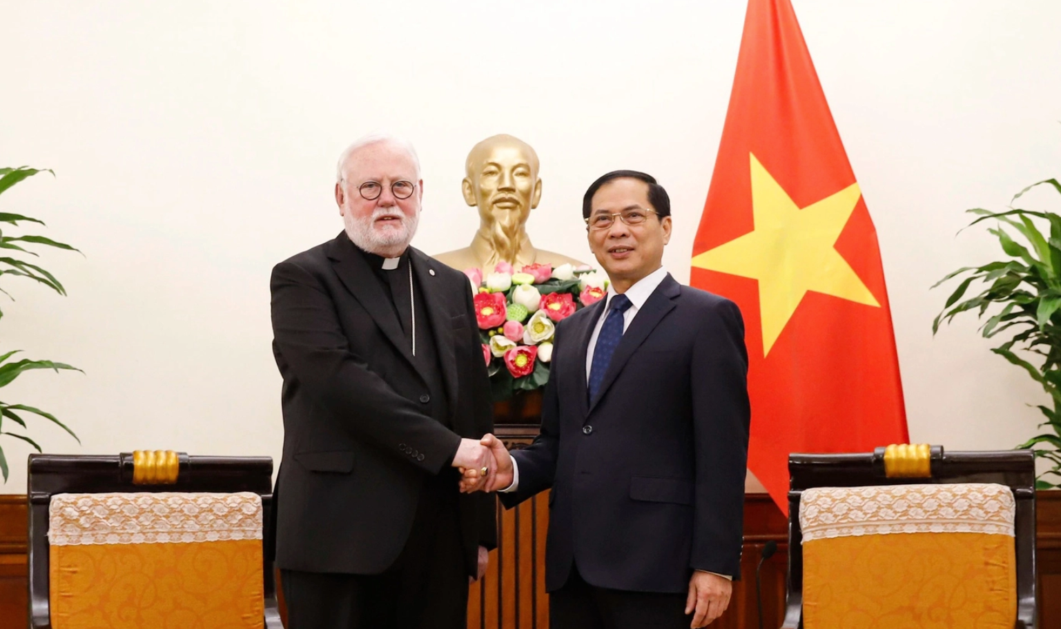 Việt Nam mong muốn thúc đẩy quan hệ tốt đẹp với Tòa thánh Vatican- Ảnh 1.