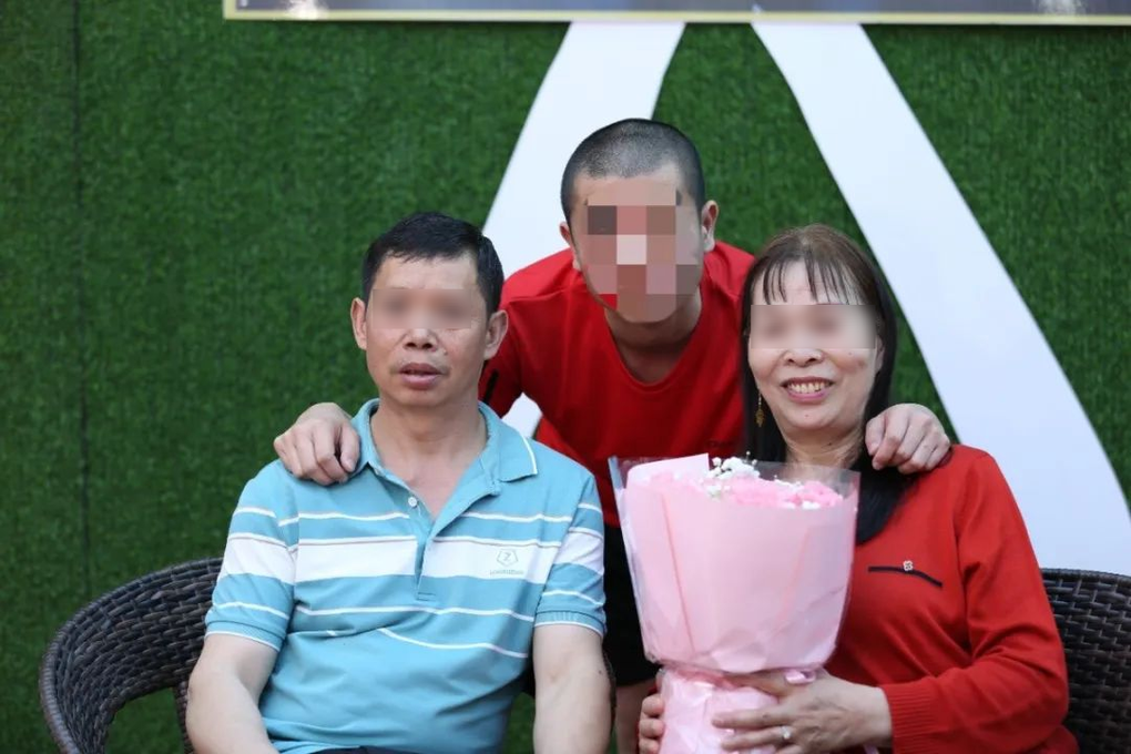 Hai vợ chồng bị mất tích con trai suốt 25 năm, cuối cùng tìm thấy trong tù- Ảnh 3.