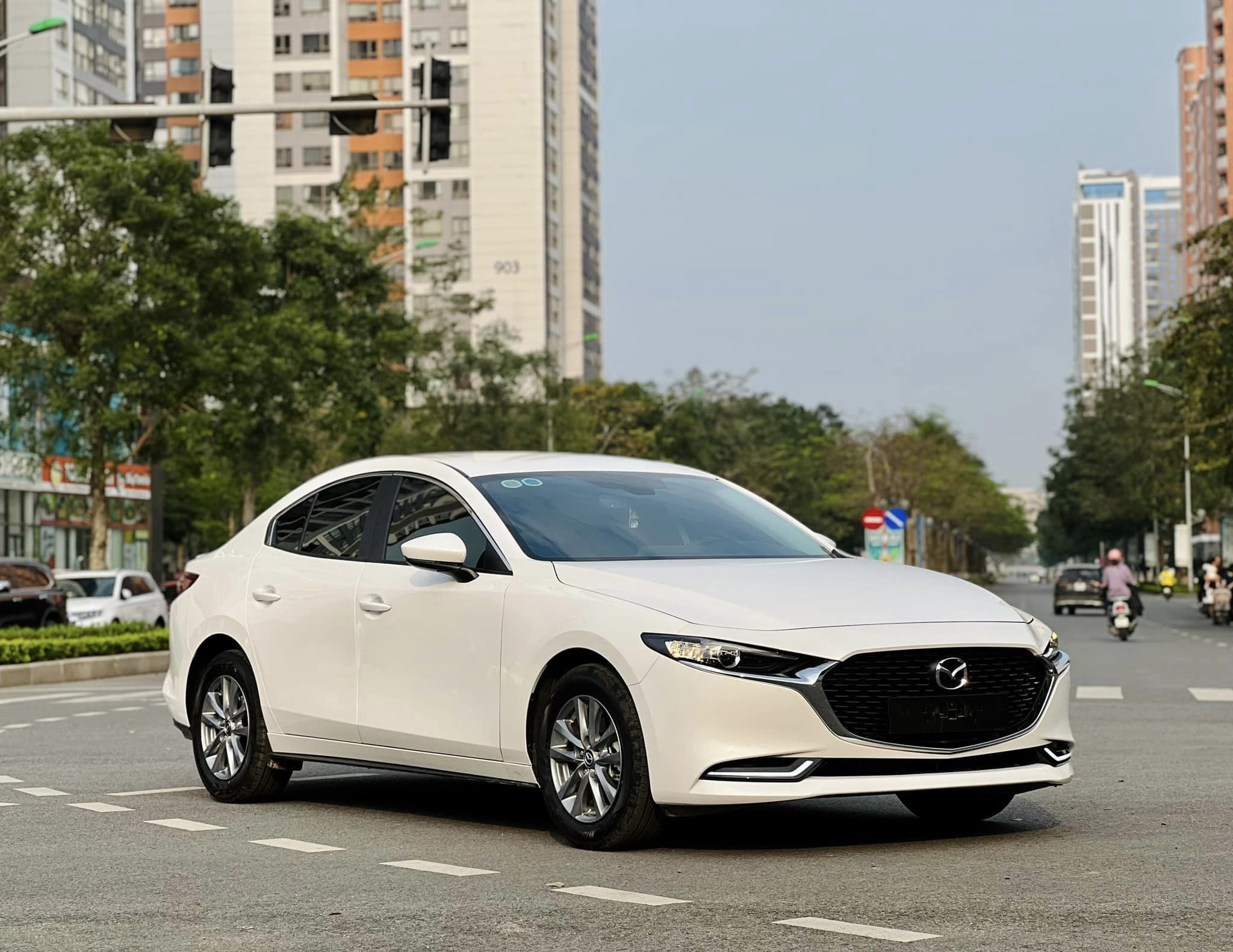 Vừa đăng ký 20 ngày, Mazda 3 2024 đã rao bán giá rẻ khó tin- Ảnh 2.