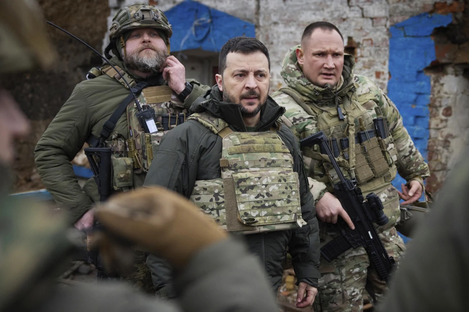 Ukraine đứng bên bờ vực trước làn sóng pháo kích của Nga- Ảnh 1.