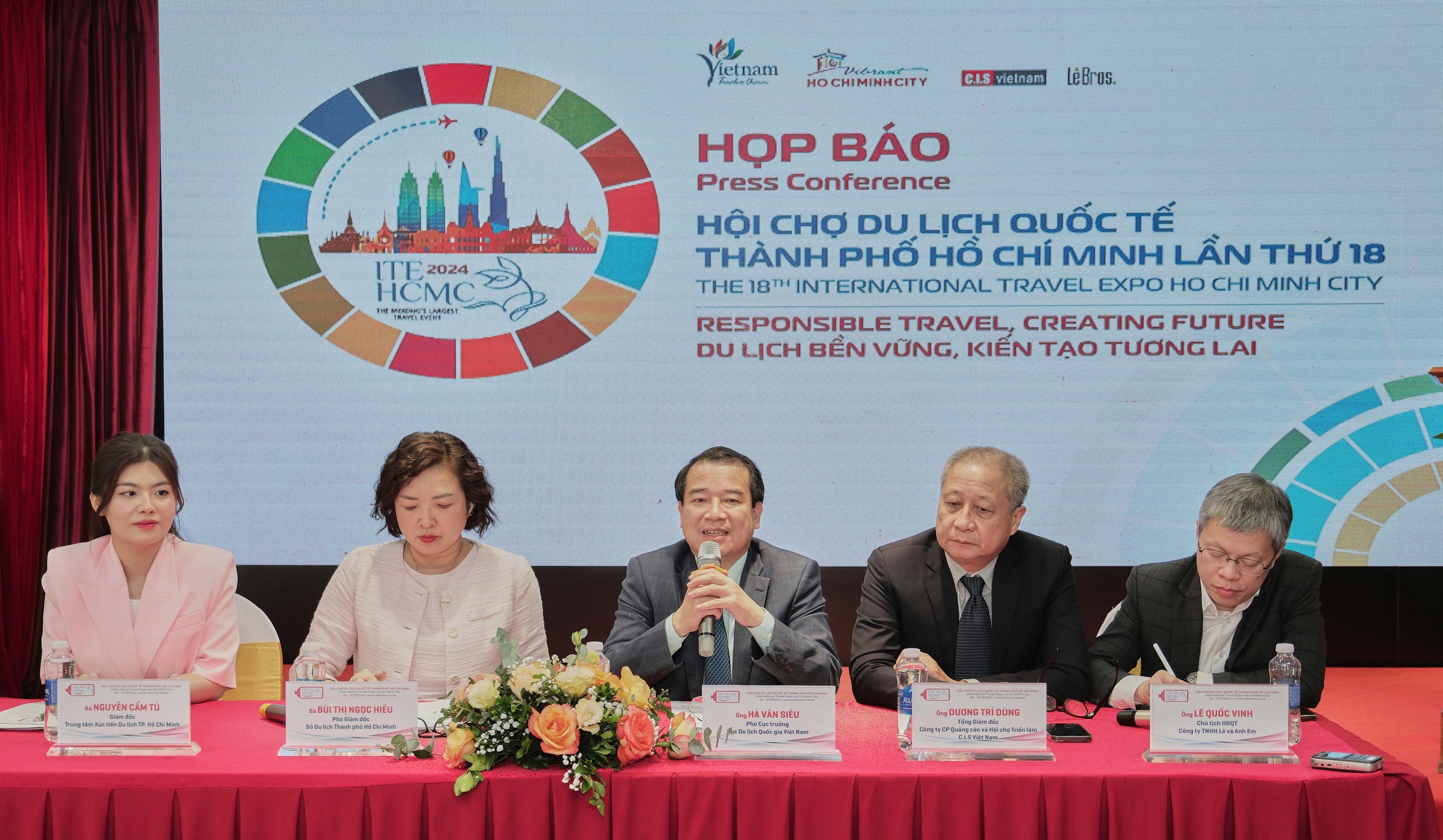 Hội chợ ITE HCMC 2024: Hút 220 người mua quốc tế, hơn 10.000 cuộc hẹn thương mại- Ảnh 1.