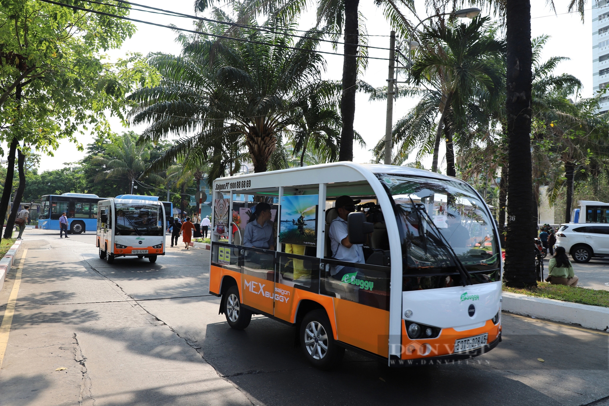 TP.HCM: Ra mắt xe điện phục vụ khách du lịch, giá vé cao nhất 250.000 đồng- Ảnh 1.