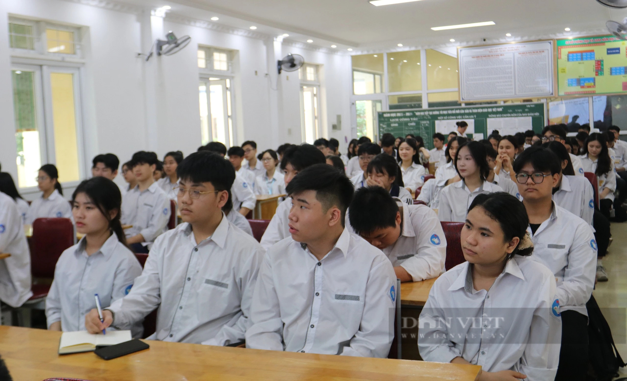 Học sinh Nghệ An hào hứng với hội thảo “Hành trình khởi nghiệp từ trung học phổ thông” của Học viện Nông nghiệp Việt Nam- Ảnh 5.