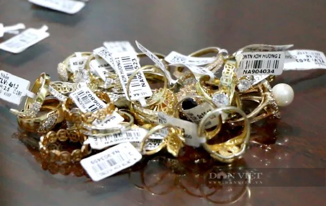 Nữ nhân viên tiệm vàng trộm 260 lượng vàng lãnh án- Ảnh 2.