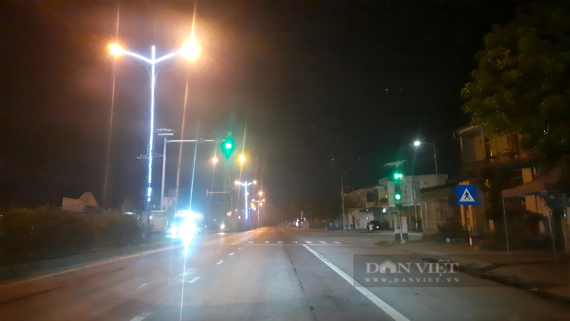 Đèn giao thông hư hỏng trên quốc lộ 1A qua Quảng Trị: Tai nạn xảy ra, ai chịu trách nhiệm- Ảnh 3.