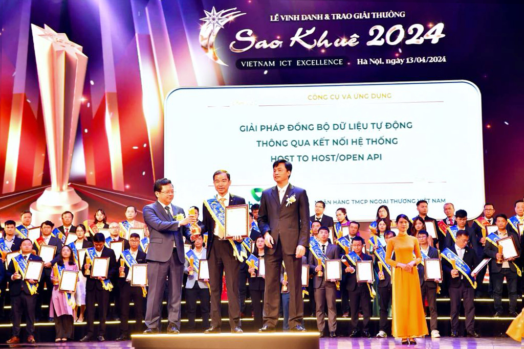 Ba giải pháp số của Vietcombank nhận giải thưởng Sao Khuê 2024- Ảnh 2.