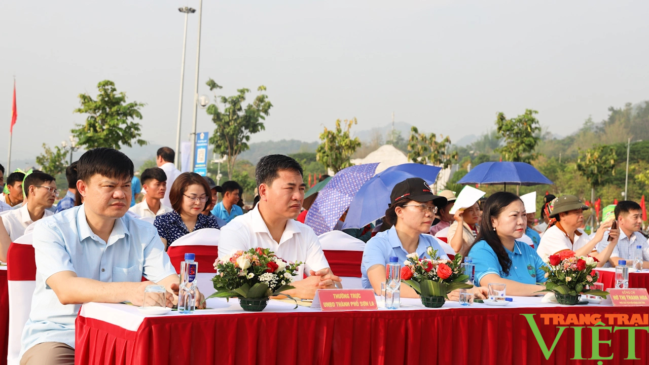 Sơn La: Đẩy mạnh sản xuất, kinh doanh nông sản, thực phẩm chất lượng an toàn vì người tiêu dùng - Ảnh 2.