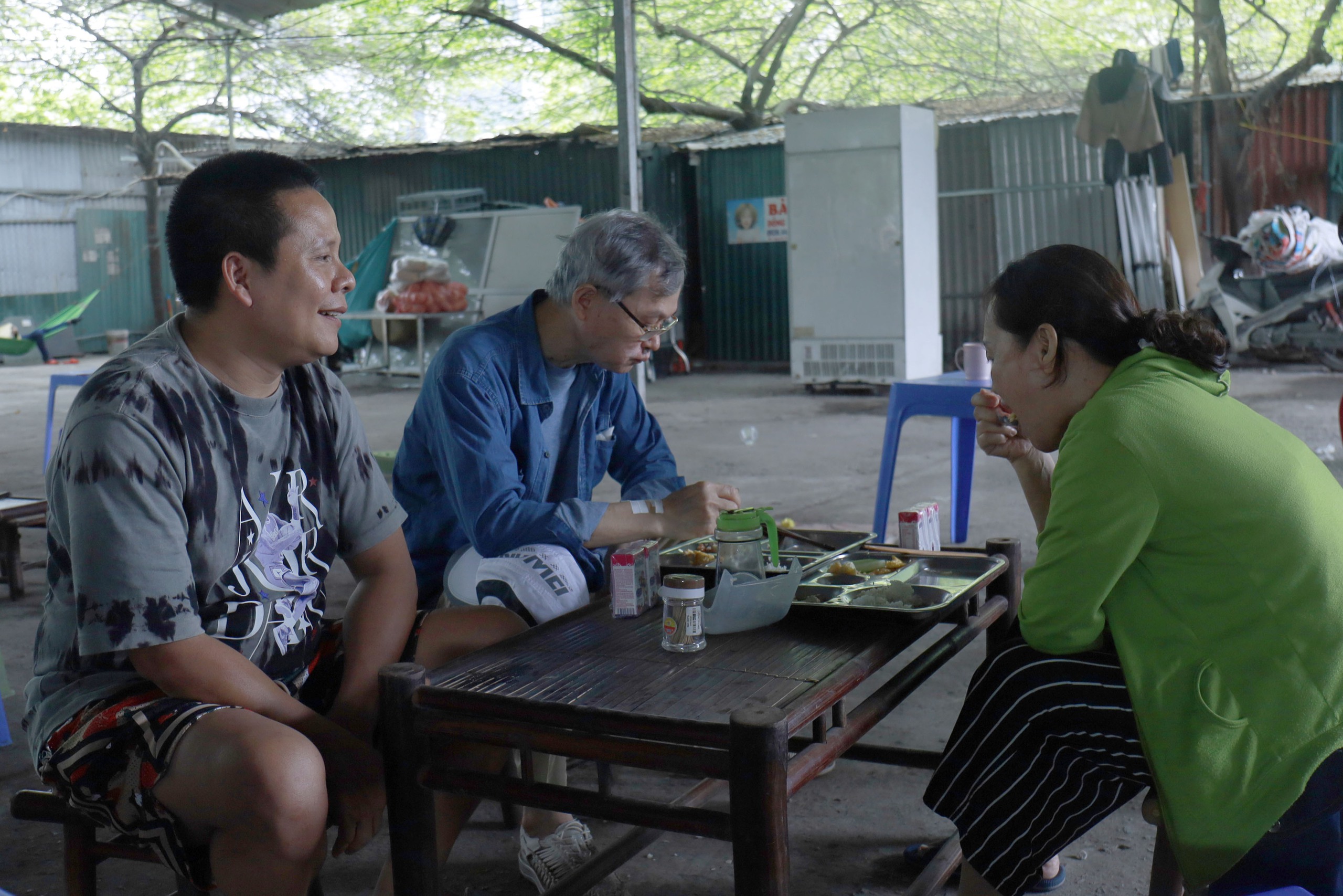 Báo Dân Việt là cầu nối để những tấm lòng vàng đến với bệnh nhân, người mù Hà Nội- Ảnh 35.