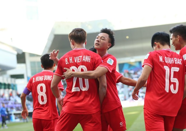 U23 Việt Nam dẫn đầu VCK U23 châu Á 2024 về sức trẻ- Ảnh 1.