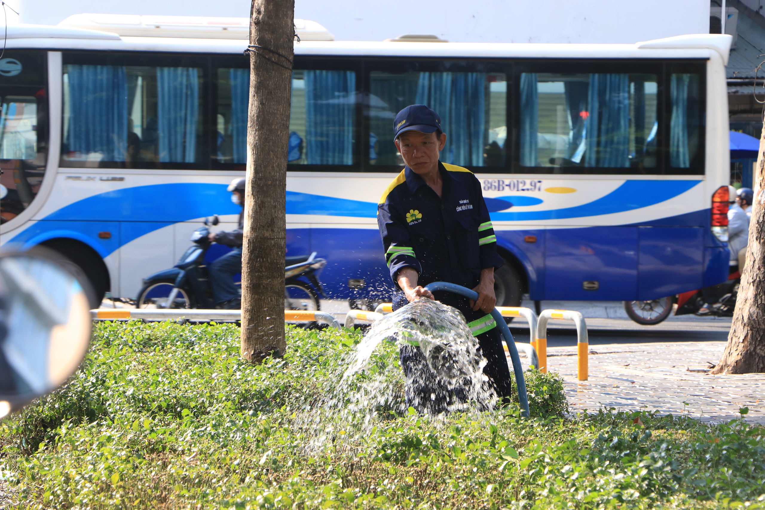 TP.HCM chuẩn bị có mưa sau chuỗi ngày nắng gay gắt- Ảnh 1.