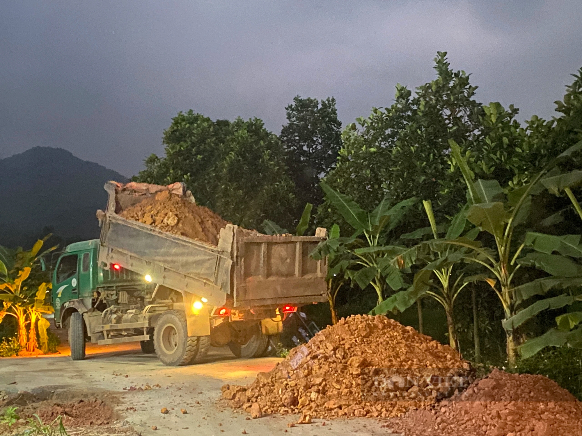 Khai thác đất lậu giữa Thủ đô: Cách thức ''trộm" tài nguyên đất (Bài 2)- Ảnh 9.